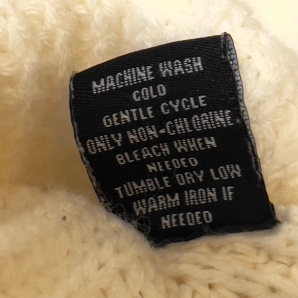 Anthropologie Moon & Madison Ivory Lace Up Back V-Neck Pullover Knit Sweater M - Picture 9 of 11